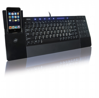 Illustration for article titled iHome's iConnect Keyboard Combines QWERTY and iPod Docking